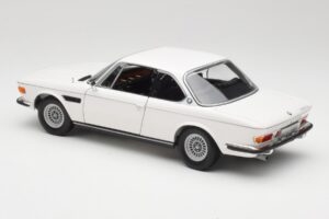 BMW 3.0 CSi E9 Alb Minichamps 1:18 180029026 Metal - imaginea 7 din 8