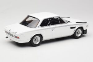 BMW 3.0 CSL E9 Chamonix White Otto 1:18 OT1145 Rășină - imaginea 2 din 6