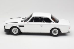 BMW 3.0 CSL E9 Chamonix White Otto 1:18 OT1145 Rășină - imaginea 3 din 6