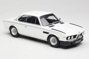 BMW 3.0 CSL E9 Chamonix White Otto 1:18 OT1145 Rășină - imaginea 4 din 6