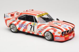 BMW 3.0 CSL E9 #71 Luigi Racing P. Xhenceval / J. Dieudonné 24 Hours of Le Mans 1977 Minichamps 1:18 155772571 Metal - imaginea 4 din 6