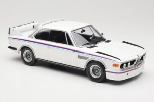 BMW 3.0 CSL E9 Alb Minichamps 1:18 155028136 Metal - imaginea 4 din 6