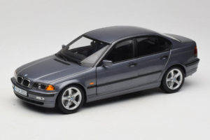 BMW 318i E46 Grey Metallic Ediție Dealer UT Models 1:18 80430028459 Metal