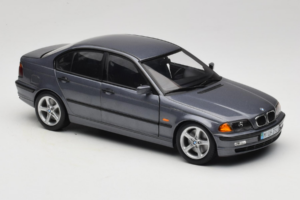BMW 318i E46 Grey Metallic Ediție Dealer UT Models 1:18 80430028459 Metal - imaginea 6 din 8