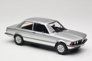BMW 320 E21 Argintiu Minichamps 1:18 107024200 Rășină - imaginea 4 din 6