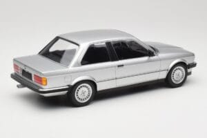 BMW 323i E21 Argintiu Minichamps 1:18 155026001 Metal - imaginea 2 din 6