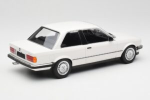 BMW 323i E21 Alb Minichamps 1:18 155026005 Metal - imaginea 2 din 6