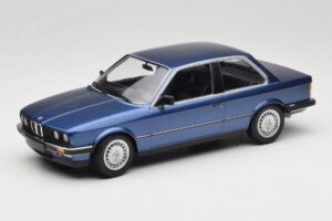 BMW 323i E30 Blue Metallic Minichamps 1:18 155026002 Metal