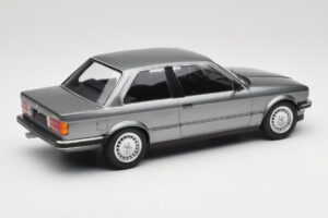 BMW 323i E30 Grey Metallic Minichamps 1:18 155026006 Metal - imaginea 2 din 6