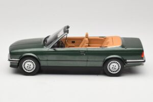 BMW 325i E30 Cabriolet Verde MCG 1:18 MCG18545 Metal - imaginea 3 din 6