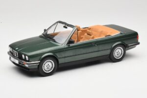 BMW 325i E30 Cabriolet Verde MCG 1:18 MCG18545 Metal