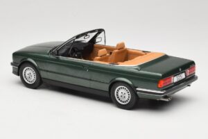 BMW 325i E30 Cabriolet Verde MCG 1:18 MCG18545 Metal - imaginea 5 din 6