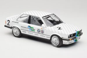BMW 325i E30 #2 O. Manthey Vogelsang Automobile 3rd Place Eifel Race DTM 1986 Minichamps 1:18 155862602 Metal - imaginea 4 din 6