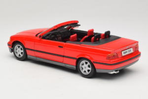 BMW 325i E36 Cabriolet Roșu Maisto 1:18 50229 Metal - imaginea 7 din 8