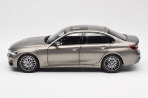 BMW 330i G20 Argintiu Norev 1:18 183275 Metal - imaginea 4 din 8
