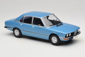 BMW 5 Series E12 Albastru MCG 1:18 MCG18541 Metal - imaginea 4 din 6