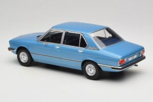 BMW 5 Series E12 Albastru MCG 1:18 MCG18541 Metal - imaginea 5 din 6