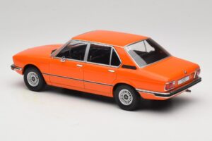 BMW 5 Series E12 Portocaliu MCG 1:18 MCG18540 Metal - imaginea 5 din 6