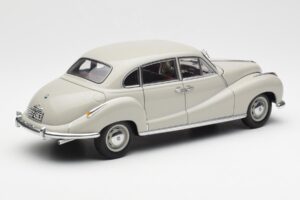 BMW 501 Cortina Gri AUTOart 1:18 80430393098 Metal - imaginea 3 din 8