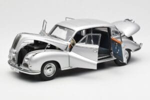BMW 502 2.6 Luxus Super Argintiu AUTOart 1:18 70593 Metal - imaginea 2 din 8