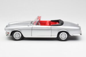 BMW 503 Argintiu Revell 1:18 18787 Metal - imaginea 4 din 8