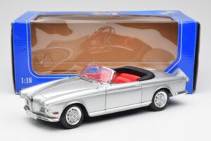 BMW 503 Argintiu Revell 1:18 18787 Metal - imaginea 8 din 8