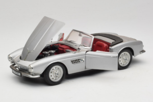 BMW 507 Cabriolet Argintiu Revell 1:18 8829 Metal - imaginea 2 din 8