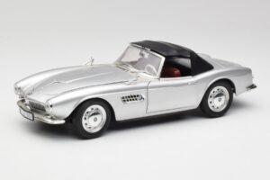 BMW 507 Argintiu Revell 1:18 9034 Metal
