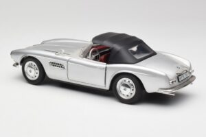 BMW 507 Argintiu Revell 1:18 9034 Metal - imaginea 7 din 8