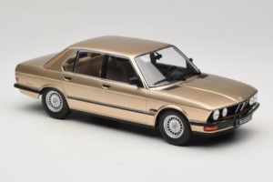 BMW 520i E28 Gold Metallic IXO 1:18 18CMC184 Metal - imaginea 4 din 6
