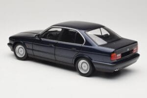 BMW 535i E34 Blue Metallic Minichamps 1:18 100024004 Metal - imaginea 7 din 8