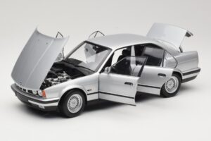 BMW 535i E34 Argintiu Minichamps 1:18 100024005 Metal - imaginea 2 din 8