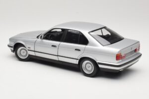 BMW 535i E34 Argintiu Minichamps 1:18 100024005 Metal - imaginea 7 din 8