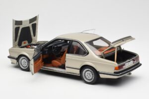 BMW 635 CSi E24 Bronzit Beige Metallic AUTOart 1:18 70523 Metal - imaginea 5 din 8