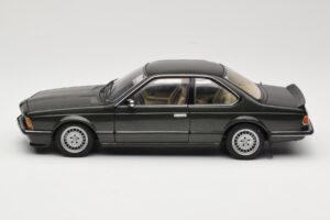 BMW 635 CSi E24 Malachit Green Metallic AUTOart 1:18 70522 Metal - imaginea 4 din 8
