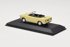 BMW 700 Cabriolet Galben Minichamps 1:43 BMW002 Metal - imaginea 3 din 4