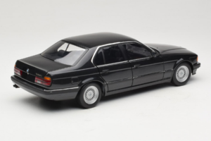 BMW 730i E32 Black Metallic Minichamps 1:18 100023002 Metal - imaginea 3 din 8