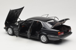 BMW 730i E32 Black Metallic Minichamps 1:18 100023002 Metal - imaginea 5 din 8