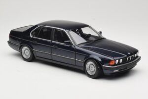 BMW 730i E32 Albastru Metallic Minichamps 1:18 100023006 Metal - imaginea 6 din 8