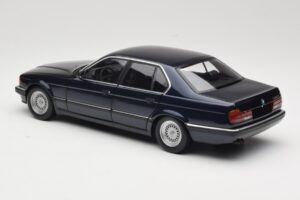 BMW 730i E32 Albastru Metallic Minichamps 1:18 100023006 Metal - imaginea 7 din 8