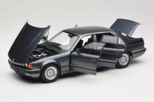 BMW 730i E32 Grey Metallic Minichamps 1:18 100023005 Metal - imaginea 2 din 8