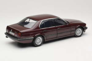 BMW 730i E32 Red Metallic Minichamps 1:18 100023001 Metal - imaginea 3 din 8