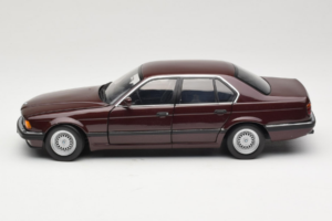 BMW 730i E32 Red Metallic Minichamps 1:18 100023001 Metal - imaginea 4 din 8
