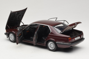 BMW 730i E32 Red Metallic Minichamps 1:18 100023001 Metal - imaginea 5 din 8