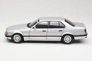 BMW 730i E32 Argintiu Minichamps 1:18 100023000 Metal - imaginea 4 din 8
