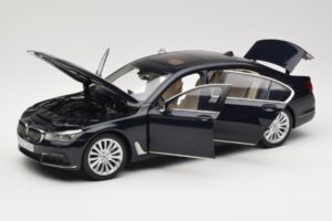 BMW 750Li F02 Imperial Blue Paragon 1:18 80432405586 Metal - imaginea 2 din 8