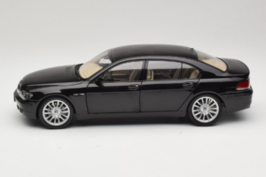 BMW 760Li E66 Individual Negru Kyosho 1:18 08573RB Metal - imaginea 4 din 8