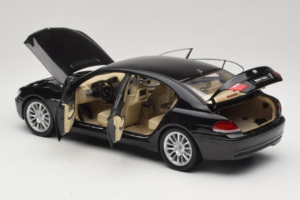 BMW 760Li E66 Individual Negru Kyosho 1:18 08573RB Metal - imaginea 5 din 8