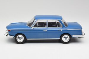 BMW 2000 Tilux E120 Caribe Albastru MCG 1:18 MCG18291 Metal - imaginea 3 din 6