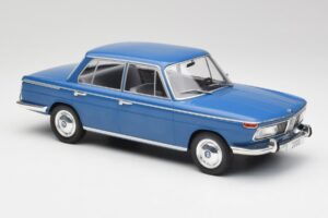 BMW 2000 Tilux E120 Caribe Albastru MCG 1:18 MCG18291 Metal - imaginea 4 din 6